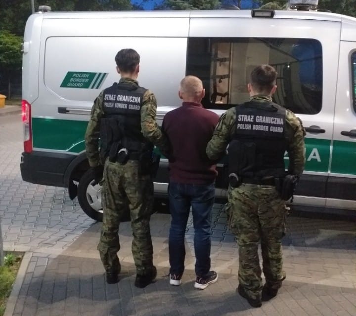 57-letni obywatel Ukrainy który wyłowił suma w Warszawie został deportowany i ma 5-letni zakaz wjazdu do strefy Schengen Zdjęcie główne wpisu