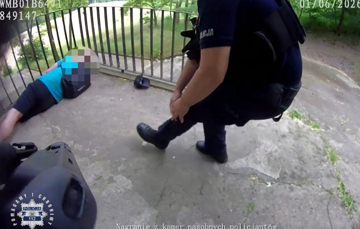 Opublikowano nagranie z ratunku mężczyzny w głębokim kryzysie emocjonalnym - Płock Zdjęcie główne wpisu