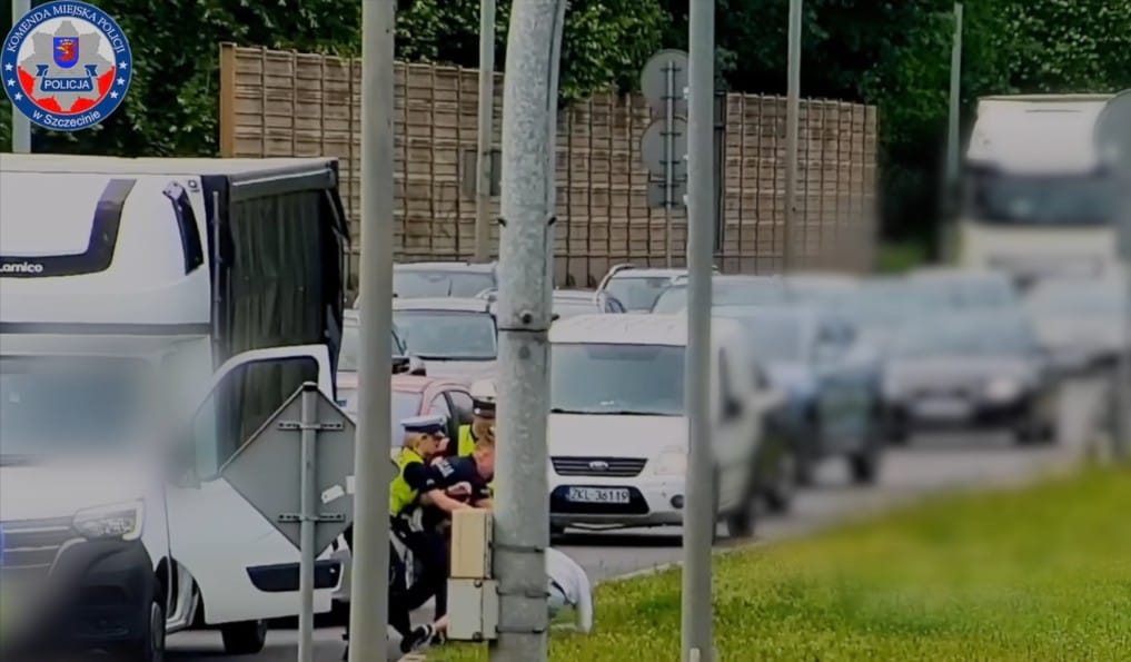 "Pożyczył" auto, bo w środku były kluczyki, chciał pojechać nad morze "dla zabawy" Zdjęcie główne wpisu