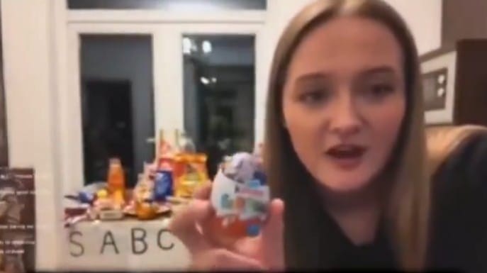 Amerykanka tłumaczyła, dlaczego Kinder Niespodzianka jest zakazana w USA. Chwilę później sama udowodniła, że przepisy mają sens Zdjęcie główne wpisu