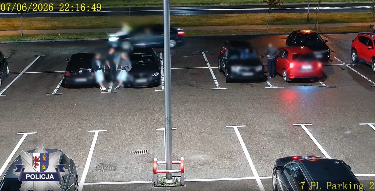 Sukces policjantów na parkingu w Działdowie. 18-latek i 20-latka z wysokimi mandatami Zdjęcie główne wpisu