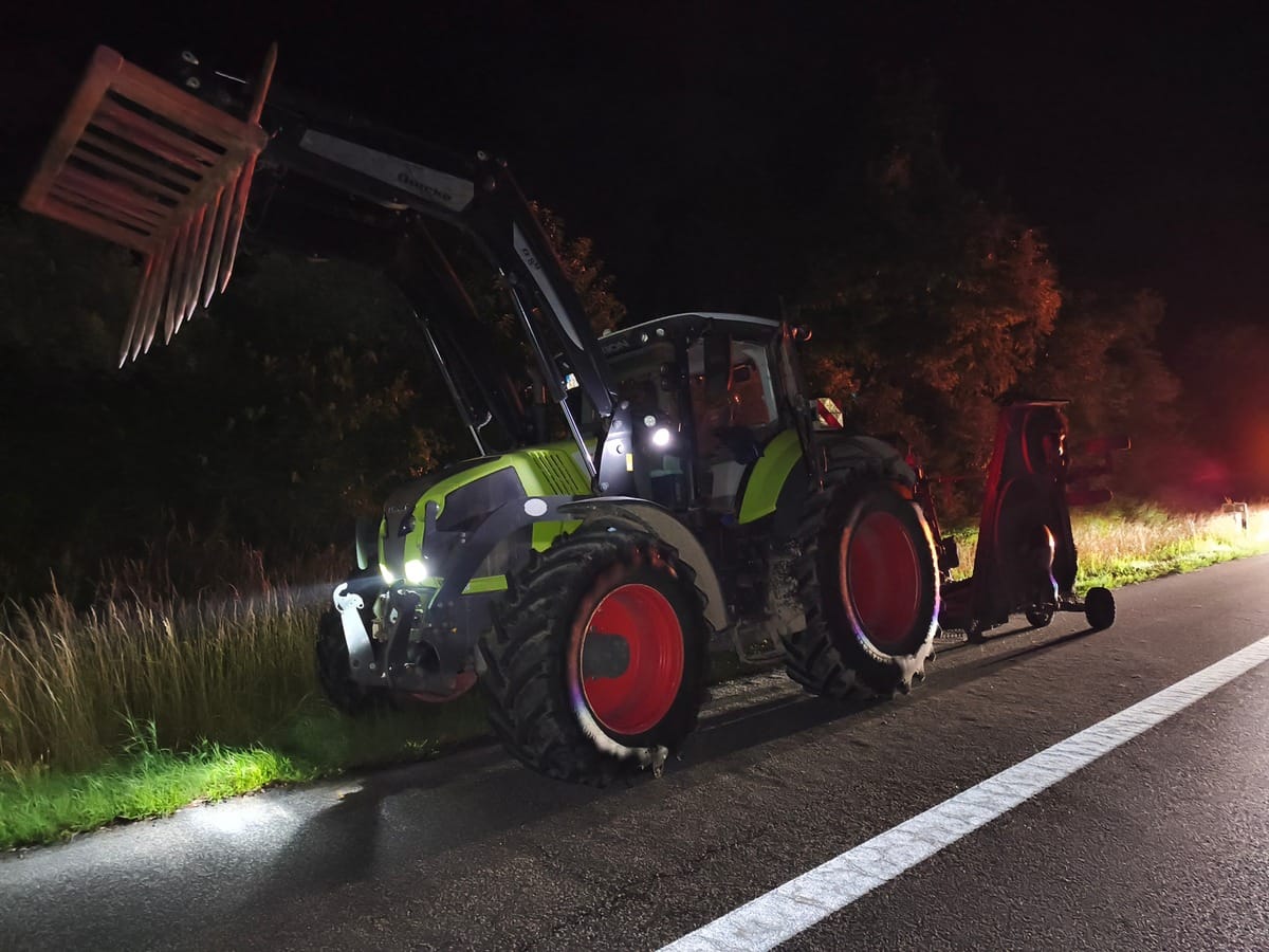 Pijany Polak jechał traktorem po niemieckiej autostradzie. Wydmuchał ponad 2 promile Zdjęcie główne wpisu