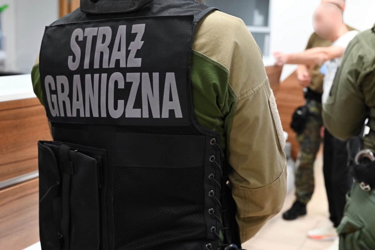 Ukrainka nie chciała płacić za nadbagaż, więc siłą wbiegła na płytę lotniska w Krakowie. Interweniowała Straż Graniczna Zdjęcie główne wpisu