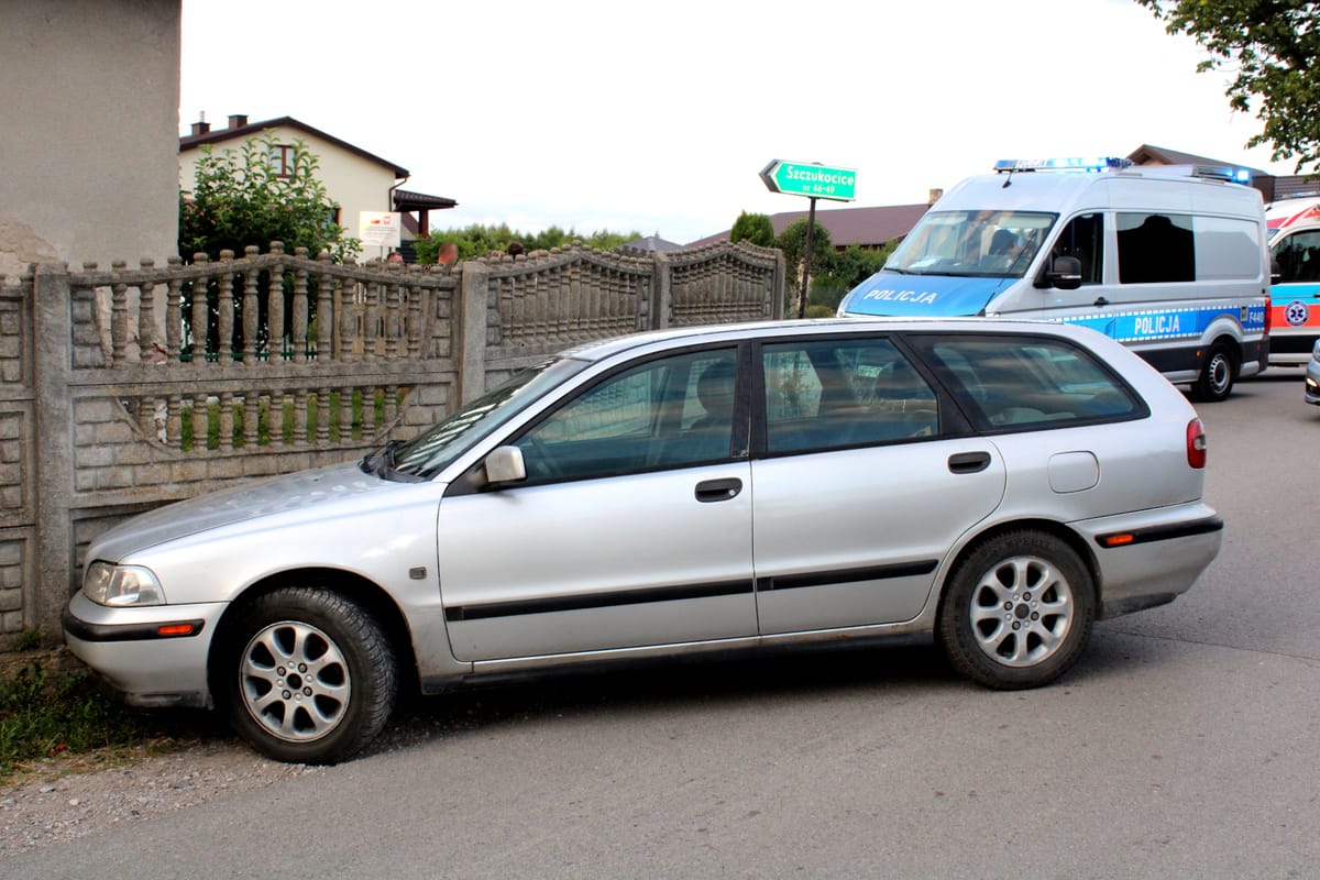 Pijana 16-letnia Ukrainka jechała po prowiant na ognisko. Zatrzymał ją betonowy płot Zdjęcie główne wpisu