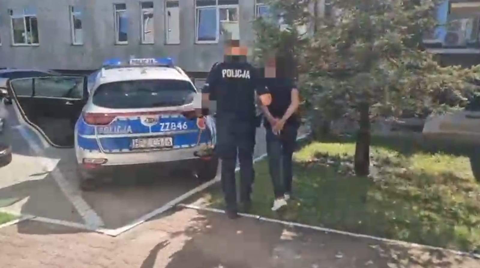 Atak metalową rurką pod Warszawą. Dwoje ciężko rannych, 44-letni Ukrainiec trafił do aresztu Zdjęcie główne wpisu