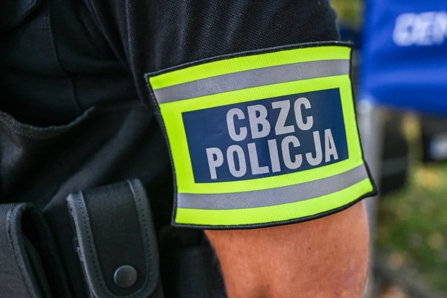 Żona byłego adwokata od „trumny na kółkach" zatrzymana za posiadanie znacznych ilości substancji zakazanych Zdjęcie wpisu