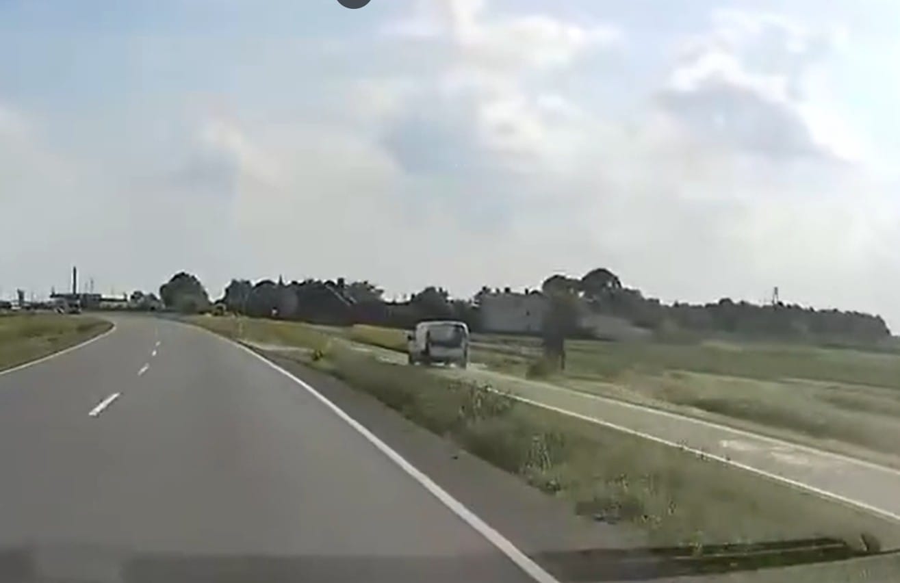 Rajd po ścieżce rowerowej 70 km/h. Skoro rowerzyści mogą drogami to czemu nie odwrotnie? Zdjęcie wpisu