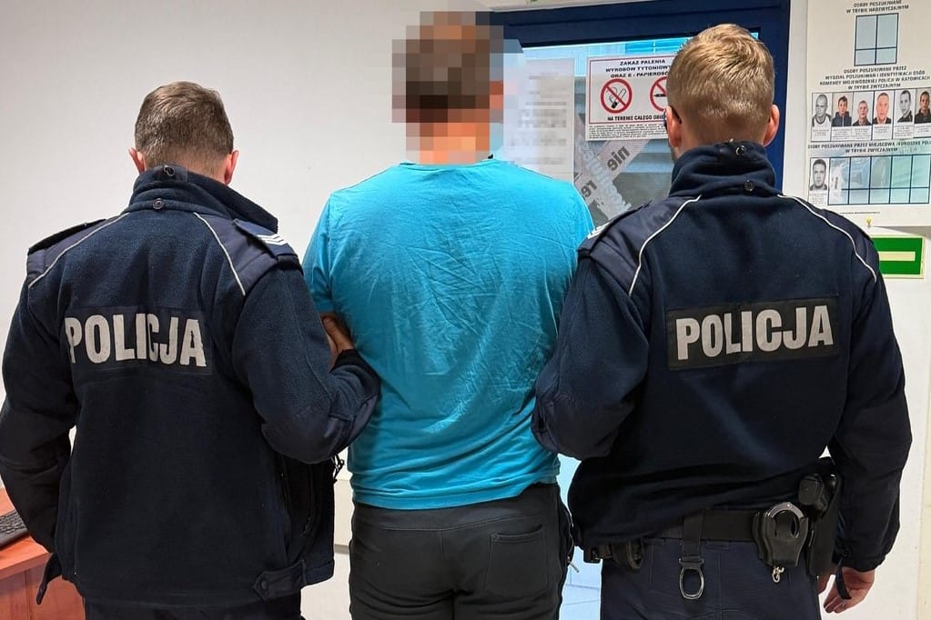 Podczas kontroli na lotnisku w Pyrzowicach ukradł bransoletkę za 100 tys. zł Wpadł wraz z żoną Zdjęcie wpisu