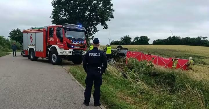 Najmłodsza ofiara miała 12 lat. Cztery osoby zginęły w dachowaniu BMW na Pomorzu Zdjęcie wpisu