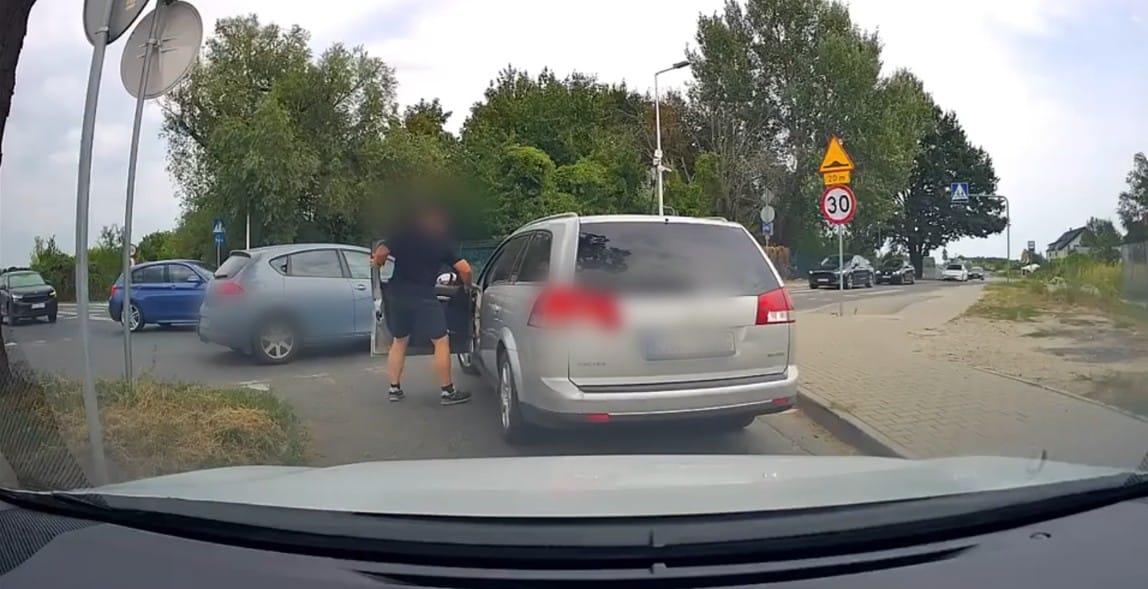 Pijany Ukrainiec za kółkiem Opla miał blisko 3 promile. Zatrzymał go policjant po służbie, doszło do szarpaniny Zdjęcie wpisu