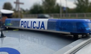 Zabójstwo kobiety w Chojnie. Po obławie zatrzymano 19-letniego syna ofiary
