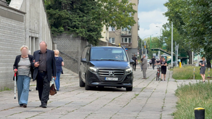 Konfitura krytykowany za donos na karawan pogrzebowy. Pyta czy to tłumaczy jazdę po chodniku?