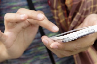 Czy technologia izoluje nas od najbliższych czy łączy z całym światem ?