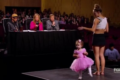 Dwulatka z mamą wychodzą na scenę! Gdy pozwoliła córce zatańczyć jurorzy nie mogli uwierzyć jak to robi!