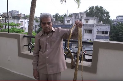 Facet nie obcinał paznokci przez 62 lata. Zobacz jak zmieniło to jego życie! 