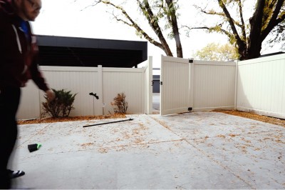 Jak szybko posprzątać jesienne liście? Ten gość się wkurzył i znalazł na to zajebisty patent :D