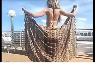 Kobieta zawiązała szarfę na biodrach! Kiedy się odwraca i robi jeden gest - byłam zachwycona!