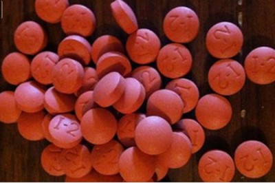 Lekarze ostrzegają każdego po 40 by przestał brać Ibuprofen! Zobacz co może wywołać w twoim ciele!