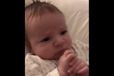 Mama nagrywa swoją 2 miesięczną córeczkę! To co maleństwo mówi w 8 sekundzie zaskakuje mamę!