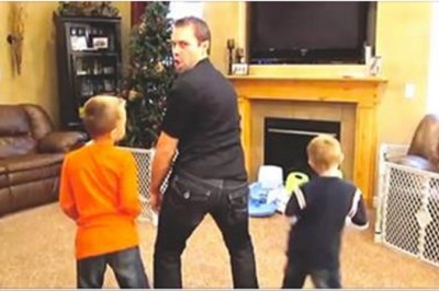 Mama wyjechała i zostawiła tatę z trojaczkami! Była w szoku gdy zobaczyła teledysk jaki nagrali!