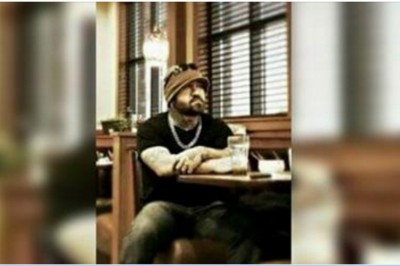 Nieznajomy siedział w restauracji 2 godziny nie zamawiając niczego! Nagle zrobił coś nieoczekiwanego! 