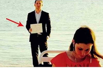 Oświadczył jej się 365 razy! Gdy w końcu siadła w fotelu na środku plaży zrozumiała wszystko! 