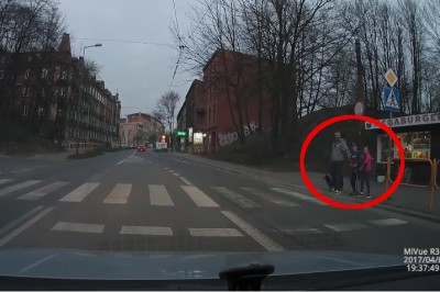 Prawdziwy bohater! Gdyby nie ten człowiek dwójka dzieci zostałaby potrącona na pasach w Bytomiu!