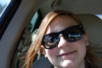 Selfie 13 letniej dziewczyny wydaje się zupełnie normalne! Jednak gdy przyjrzała się bliżej była przerażona! 