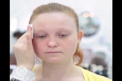 W dniu ślubu dziewczyna przychodzi do kosmetyczki! Wychodzi od niej odmieniona jak królowa!