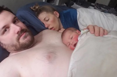 Wrzucił zdjęcie z synkiem na swojej piersi! W niezwykły sposób wyjaśnił czemu mama zasnęła! 