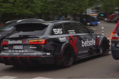 Zmodyfikowana Audi RS6 DTM w akcji! Tak się jeździ 1000 - konną taksówką!