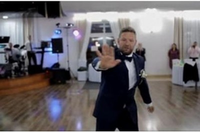 Przerywa pierwszy taniec z panną młodą i każe jej się nie zbliżać! Nie mogła uwierzyć czemu to zrobił! 