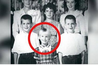 Zawsze czułą się czarną owcą w swojej rodzinie! Po 56 latach dowiedziała się przerażającej prawdy! 