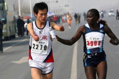 Te zdjęcia udowadniają, że ciągle są między nami ludzie którzy czynią świat lepszy miejscem! 