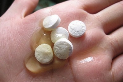 Ma 64 lata i zazdroszczą jej pozbawionej zmarszczek twarzy! W końcu zdradziła swój sekret! 