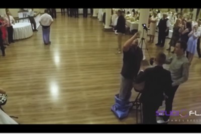 Flaszka pękła w 12 sekund! Nieudana gra zespołowa na weselu z szybkim finałem! 