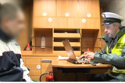   „Lepiej zamknijcie mnie w więzieniu!” Kierowca, który powinien dostać 24 tys. zł mandatu!