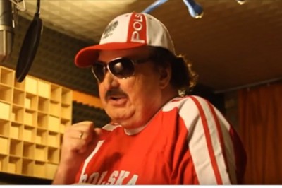 Czy mogło powstać coś bardziej żenującego niż „Koko koko euro spoko”!? Otóż powstało :D