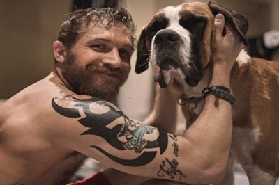 Tom Hardy i jego psiaki! Niezwykłe zdjęcia chwycą Cię za serce i nie dasz rady oderwać wzroku!