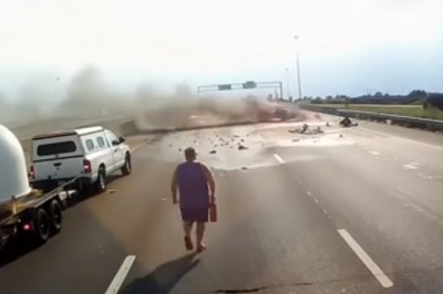 Uratował dziewczynkę i jej babcie z płonącego auta! Niezwykła postawa kierowcy ciężarówki! 