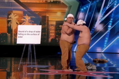 Dwóch kolesi wydaje dźwięki z wykorzystaniem swoich brzuchów! Takiego występu w Mam Talent jeszcze nie było!