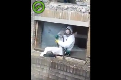 Przyłapany na gorącym uczynku! Żenująca akcja pracownika ekipy sprzątającej!