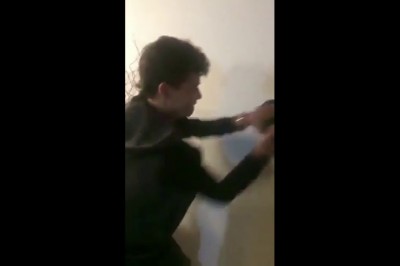 Chciał strzelić popis na imprezie! Takiego otwierania wina to jeszcze nie było!