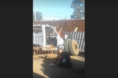 Tak się kończą zabawy z poduszkami powietrznymi! Takiego efektu to się chyba nie spodziewał!