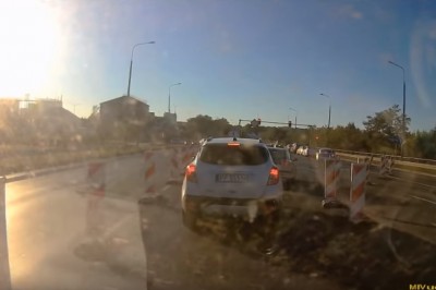 Tak to się kończy gdy dwóch cwaniaków spotka się na jednej drodze i żaden nie chce odpuścić!