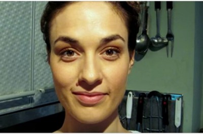 Bita dziewczyna robi sobie codziennie jedno zdjęcie! Końcówka Was mocno zszokuje!