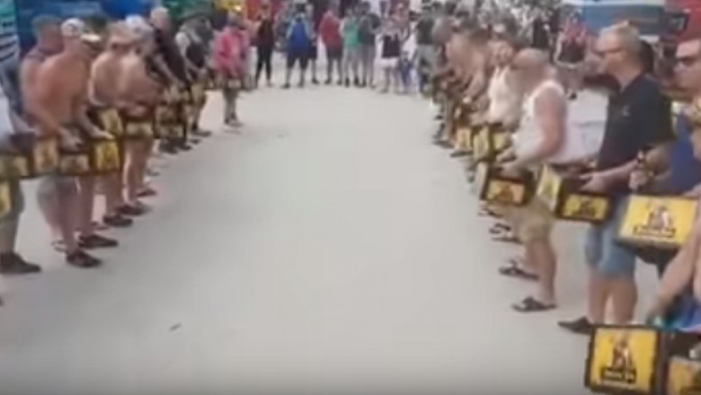 Skrzynka piwa na łeb i można imprezować na parkingu! Tak to robią kierowcy ciężarówek!