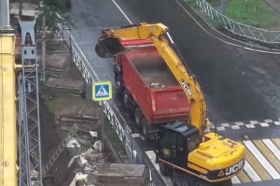 Janusz z Marianem to mistrzowie w opierdzielaniu się na budowie! Nie było czasu załadować!