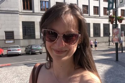 Oferował dziewczynom 4000 zł za ogolenie głowy na łyso. Odpowiedzi kobiet bardzo mnie zaskoczyły 