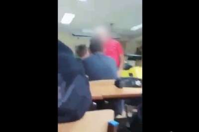 Nagranie jak nauczyciel uderza ucznia w twarz podczas lekcji w szkole - Głogów